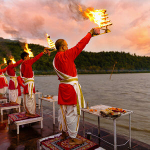 A man doing arti